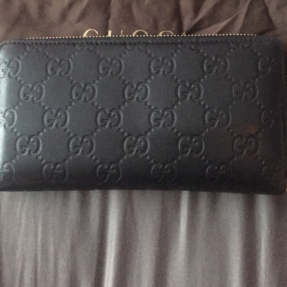 Gucci Black Wallet - Picture 3 of 4
